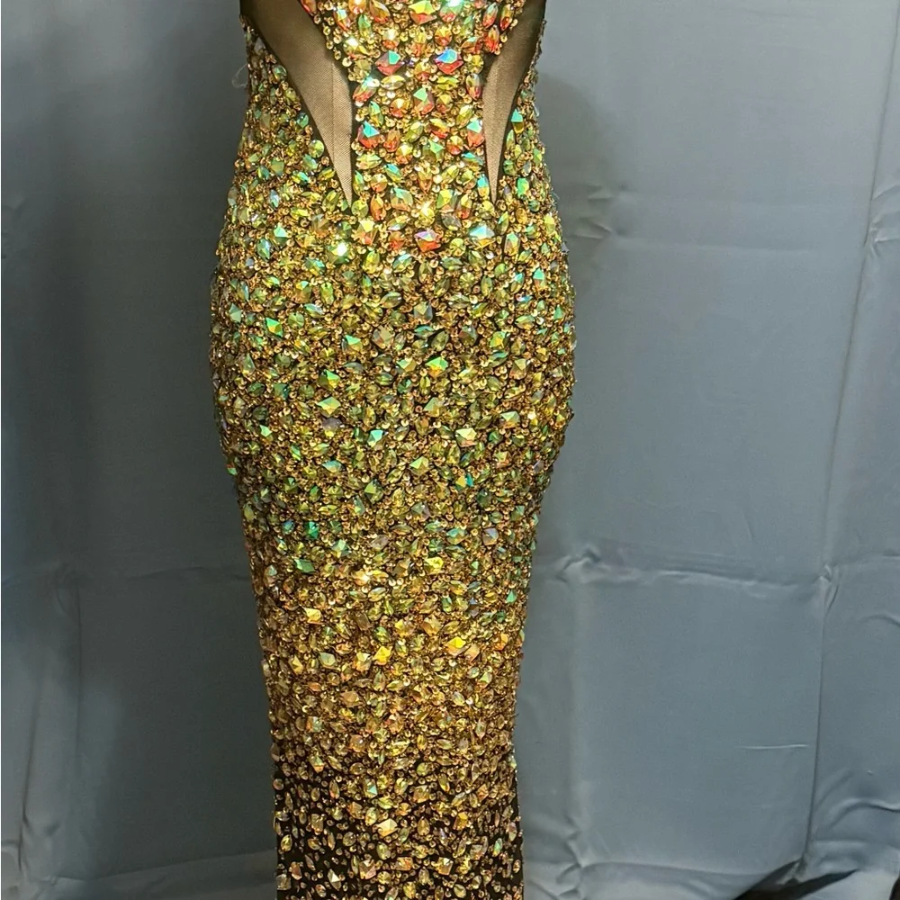 Elegant Prom Gown. Black with Gold/green/red crystals with a train. Size 00 - Picture 2 of 10